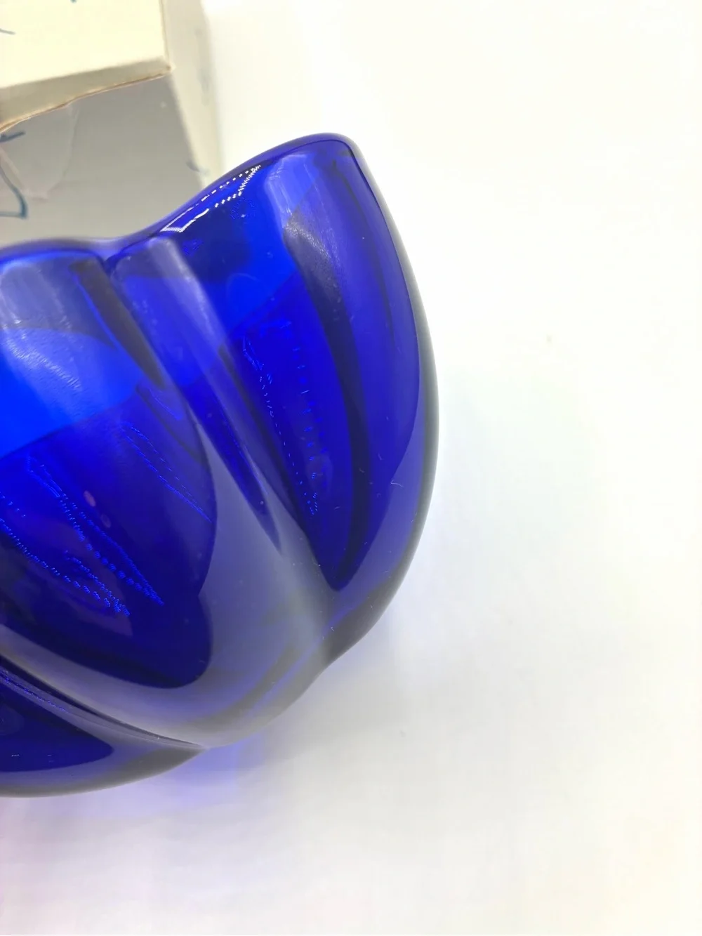 Villeroy & Boch Neptun Blau Cobalt Blue Scalloped Glass Bowl w Box